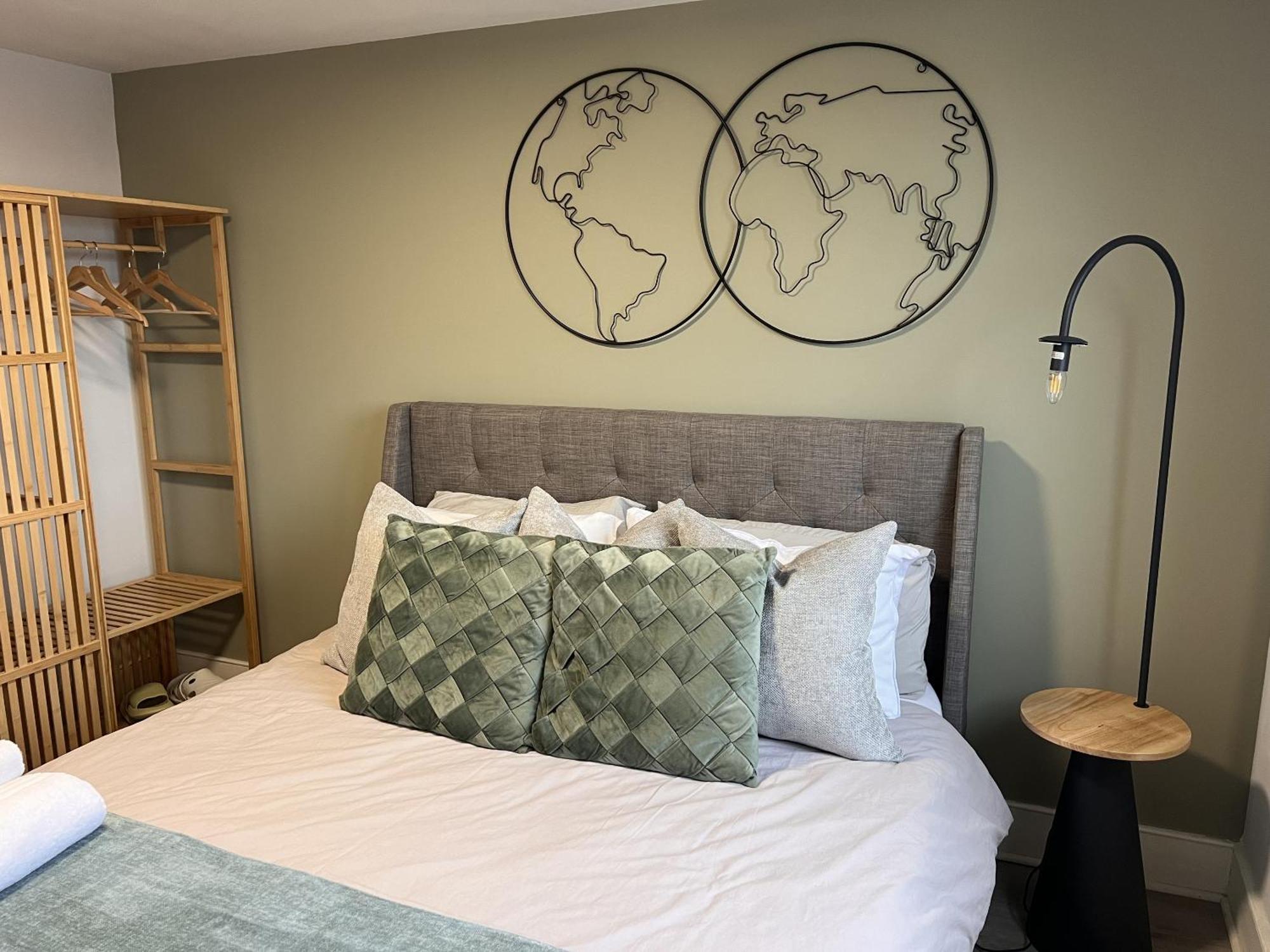 Zozy Whimsical Land Guest house London